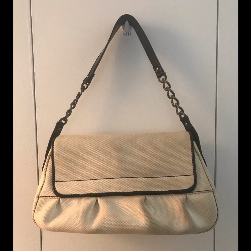 Super cute Fendi canvas shoulder handbag - Picture 3 of 8